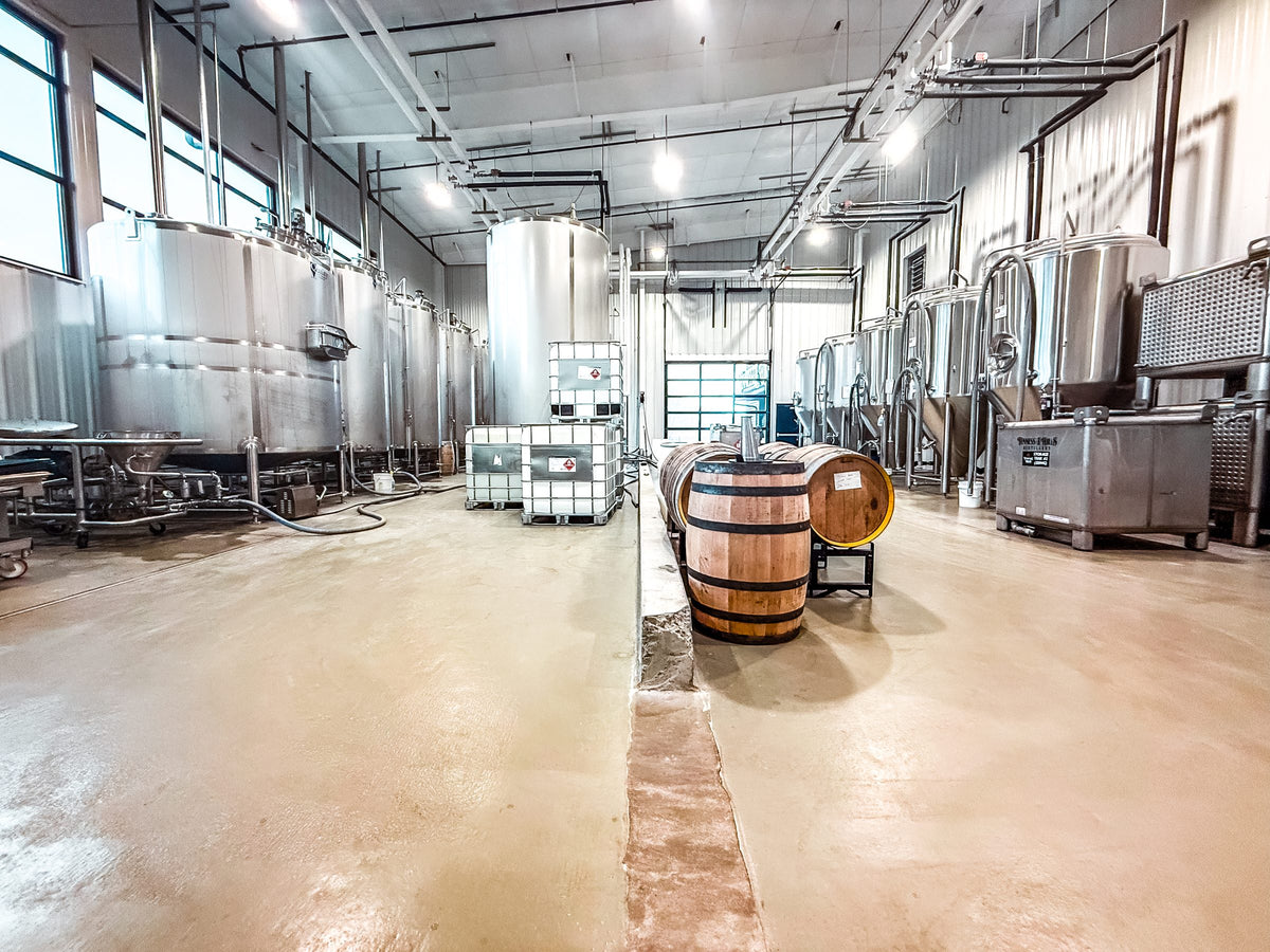 Brewhouse and fermentation cellar on the Tennessee Hills production floor